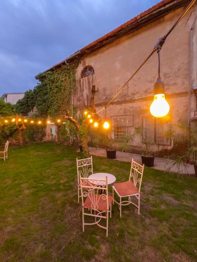 Intown Guesthouse Shkoder Exterior photo