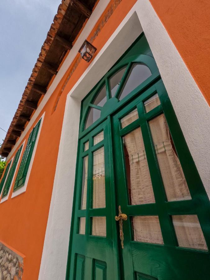 Intown Guesthouse Shkoder Exterior photo