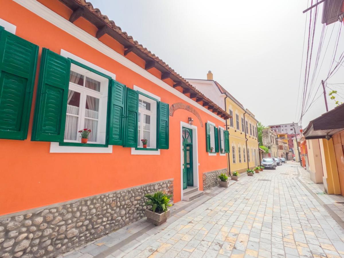 Intown Guesthouse Shkoder Exterior photo
